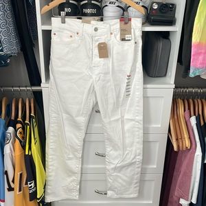 Levi wedgie straight white jeans 30W 28L
